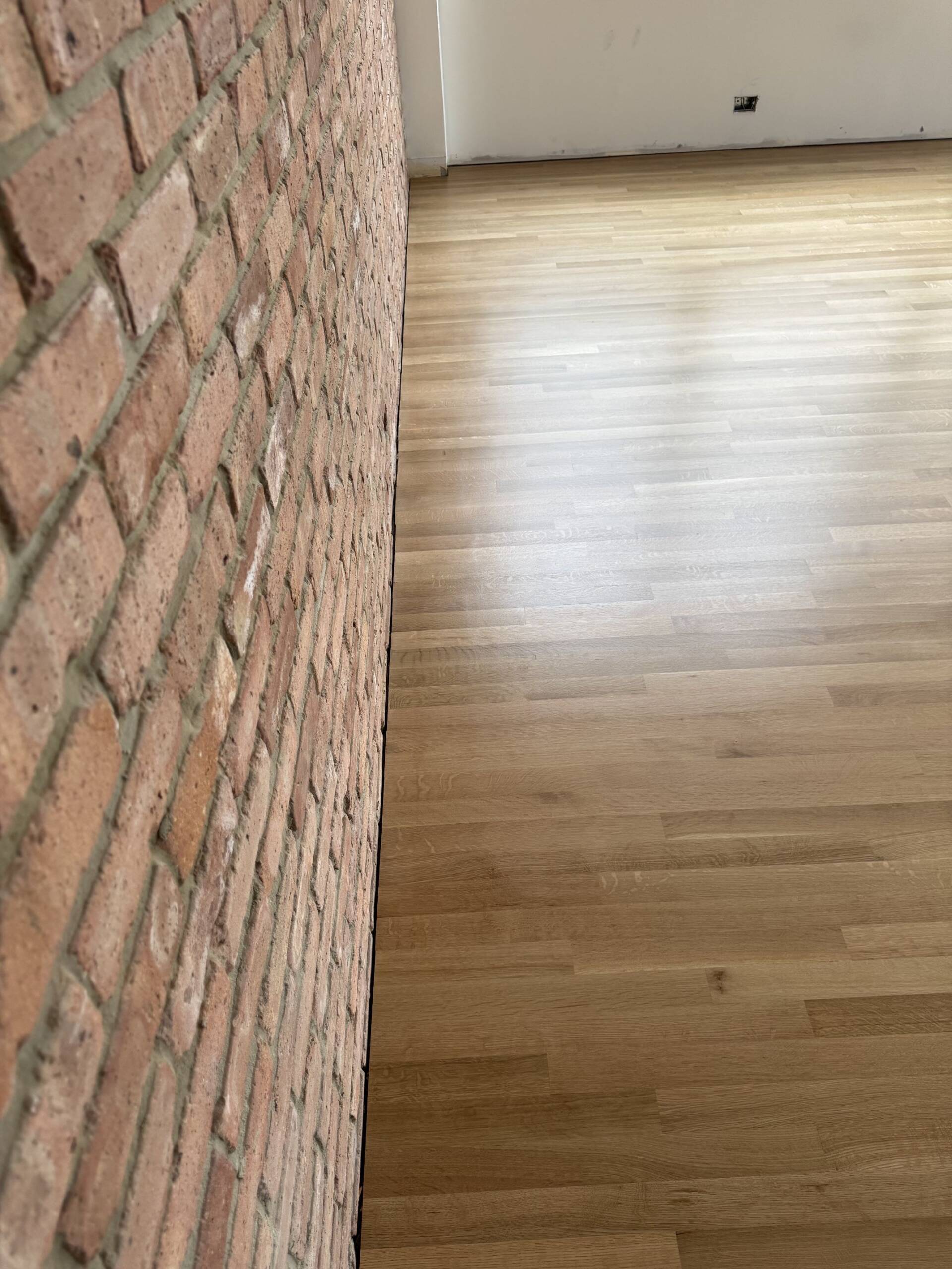 downtown-apartment-white-oak-flooring-installation-78